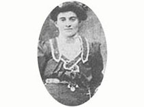 ter verliest haar man, 6 kinderen en ouders tijdens de Armeense genocide |1915 | foto voor website | kunstinstallatie Toren van Babel 2019